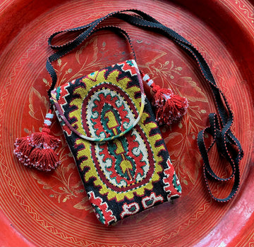 Black and saffron day bag