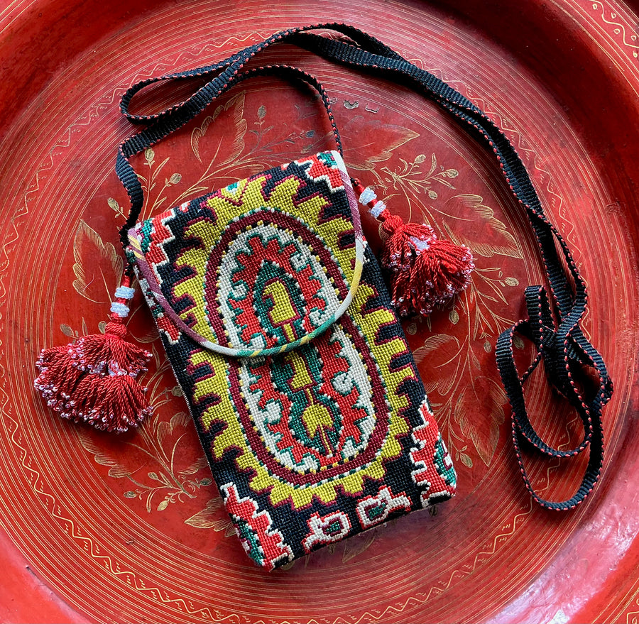 Black and saffron day bag