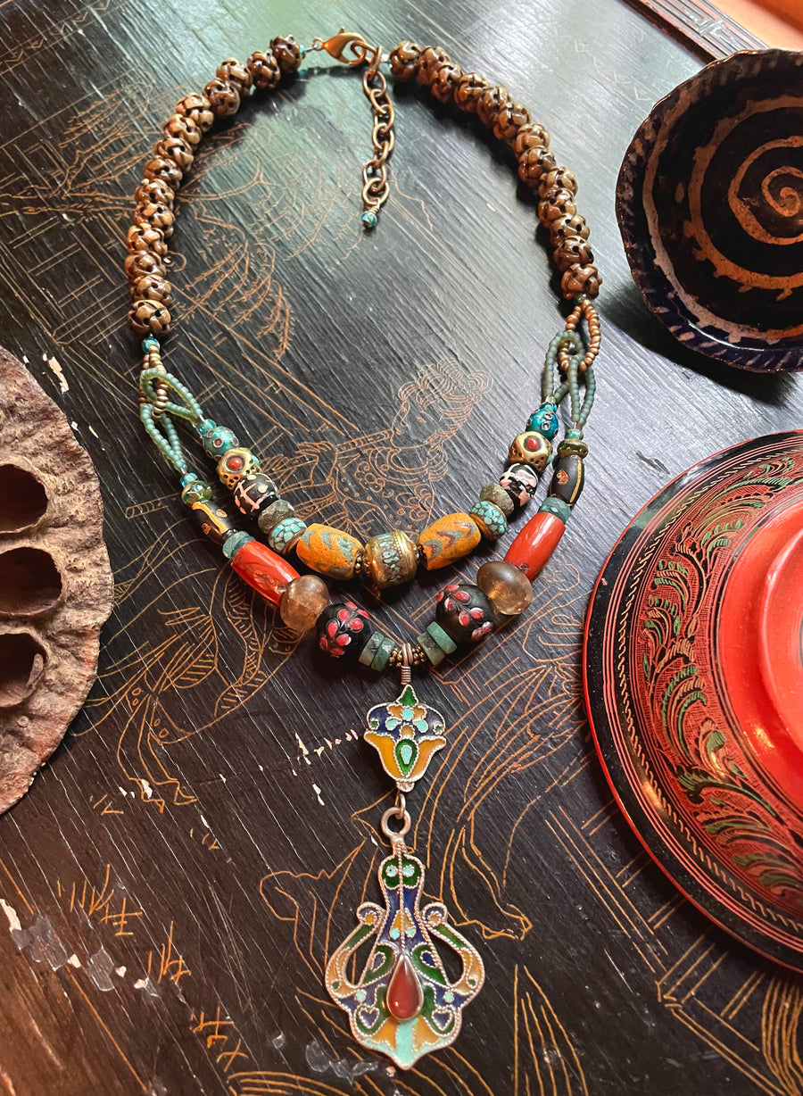 Carnelian enamel drop