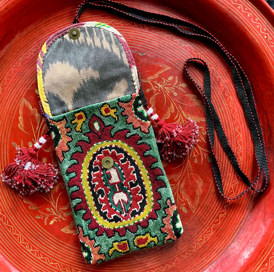 Green and pomegranate day bag